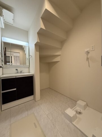 物件内観写真17　(同メーカーの同間取りの別物件の写真となります。現況優先となり)