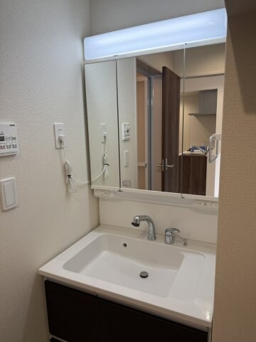 物件内観写真18　(同メーカーの同間取りの別物件の写真となります。現況優先となり)