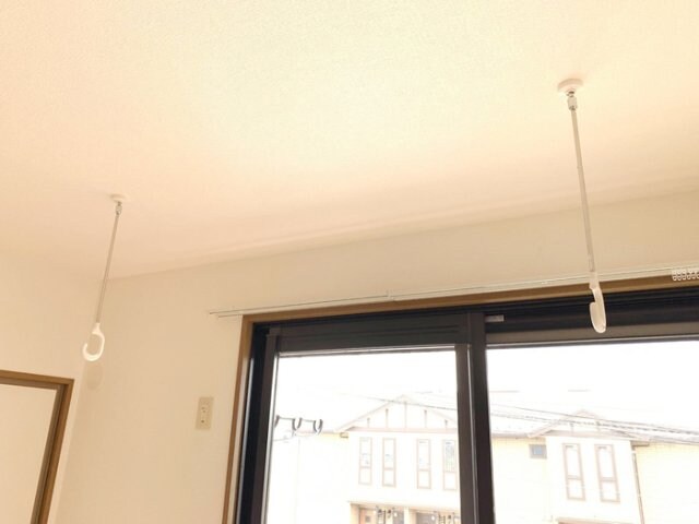 物件内観写真11　(室内物干し)