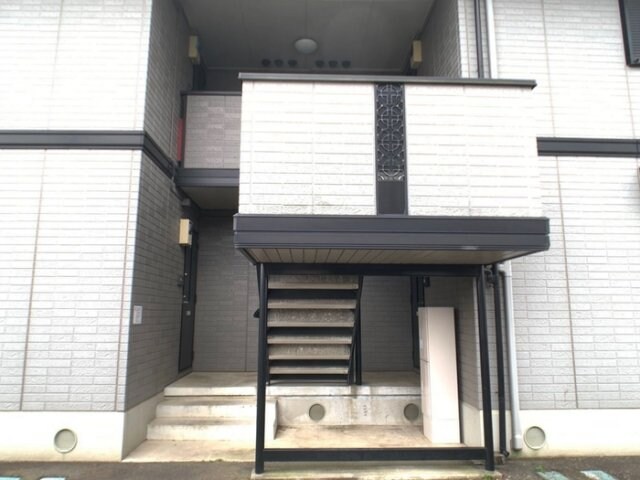 物件内観写真13　(共用階段)