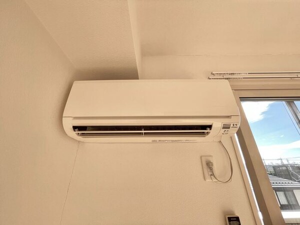 建物設備(エアコン)