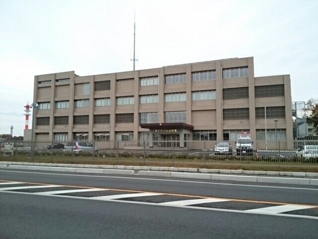 物件外観写真8　(小山警察署まで500m)