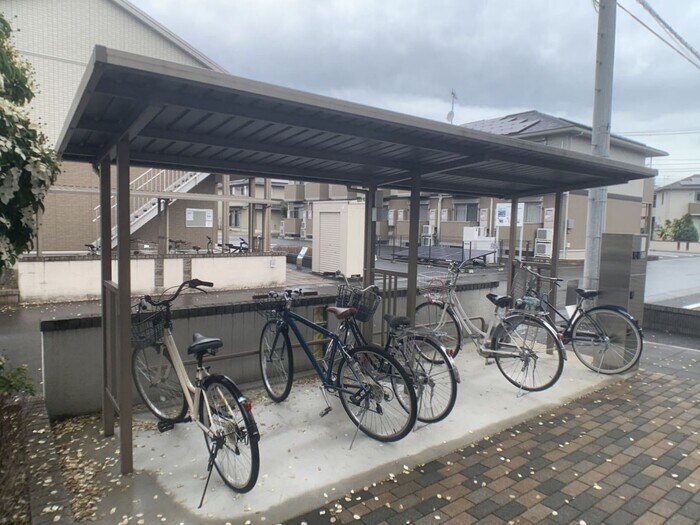 物件内観写真17　(駐輪場)