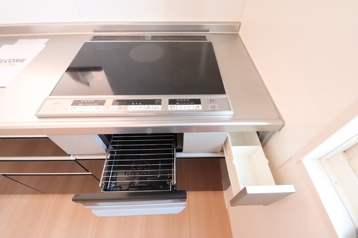 物件内観写真14　(グリル付きIHクッキングヒーター)