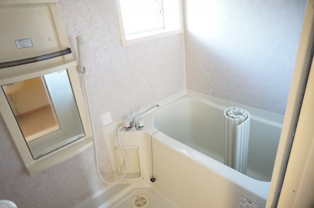 物件内観写真8　(同型別室の写真（現況優先となります。)