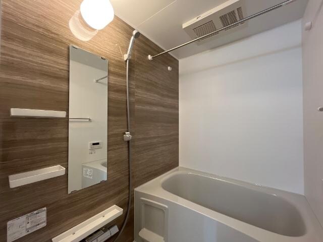 物件内観写真14　(ユニットバス)