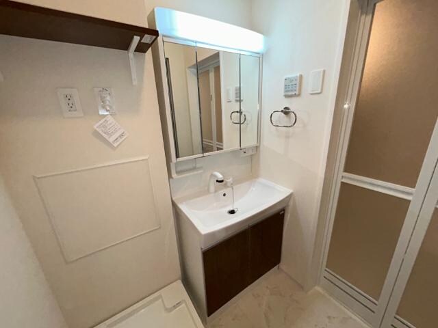 物件内観写真16　(洗髪洗面化粧台)