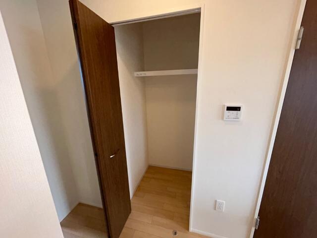 物件内観写真18　(クローゼット)