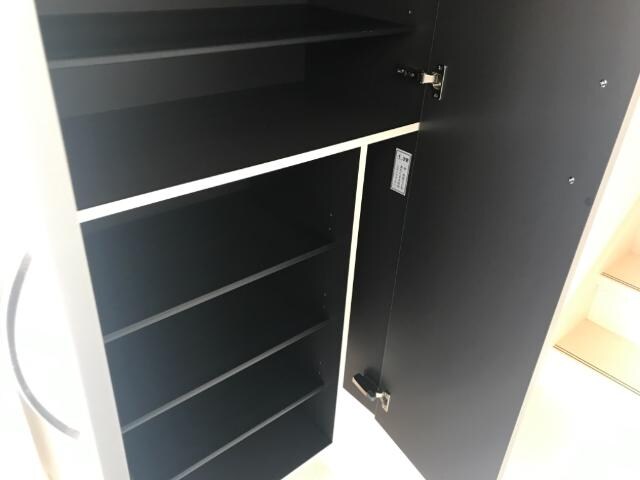 物件内観写真20　(下駄箱)