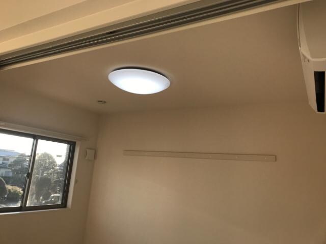 物件内観写真25　(照明器具)