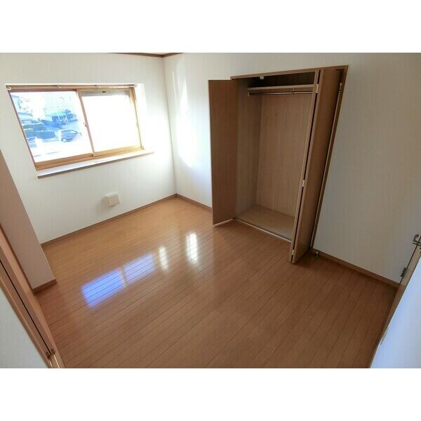 居室(※写真は別部屋のものです)