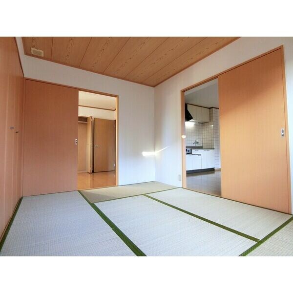 和室(※写真は別部屋のものです)