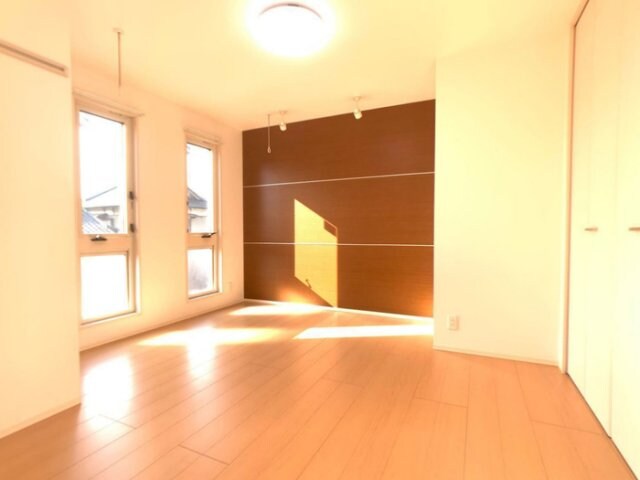 物件内観写真6　(洋室)