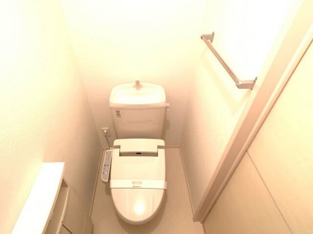 物件内観写真8　(トイレ)