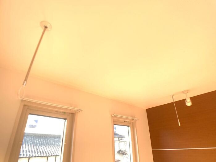 物件内観写真14　(室内物干し)