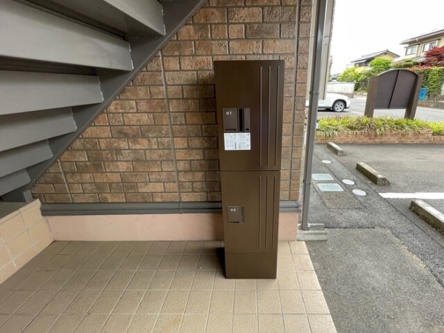 物件内観写真4　(宅配ボックス)