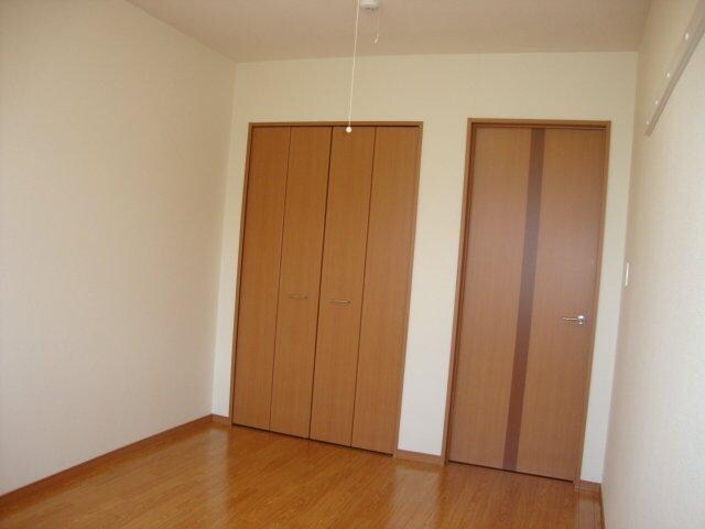 物件内観写真16　(洋室)