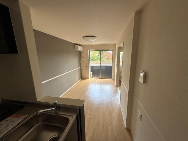 物件内観写真9　(廊下)