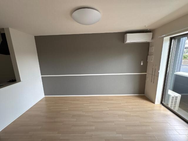 物件内観写真14　(リビング)