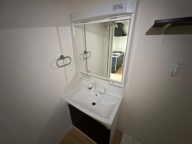 物件内観写真18　(洗面)