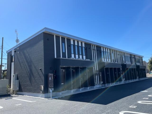 物件外観写真1　(同型タイプ)