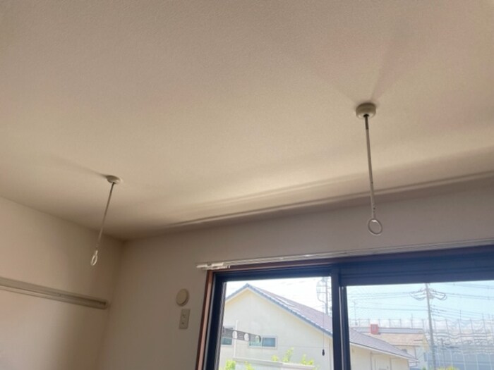 物件内観写真13　(室内物干し)