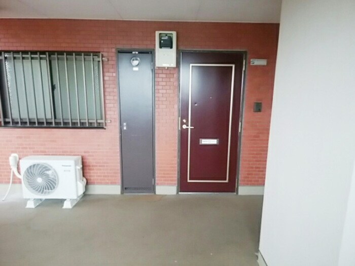 物件外観写真5　(エントランス)