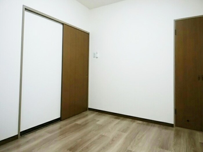 物件内観写真9　(北側洋室)