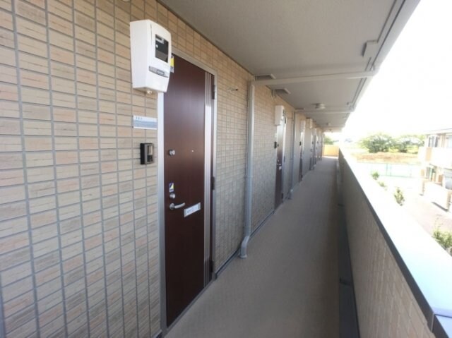 物件外観写真3　(ロビー)