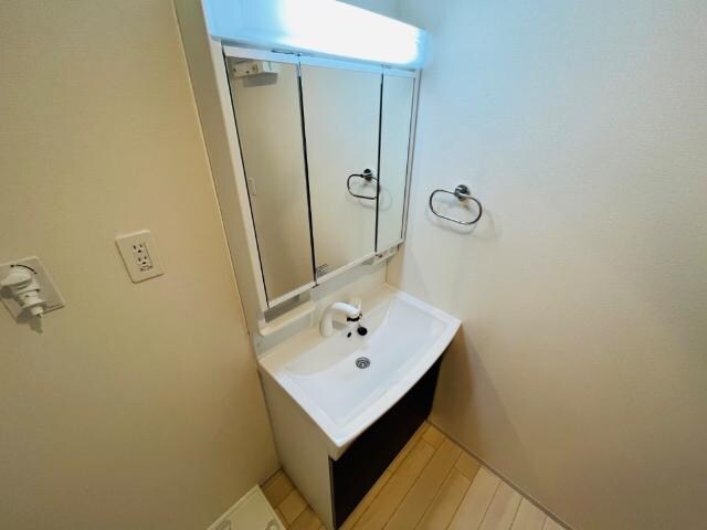 物件内観写真17　(洗髪洗面化粧台（イメージ）)