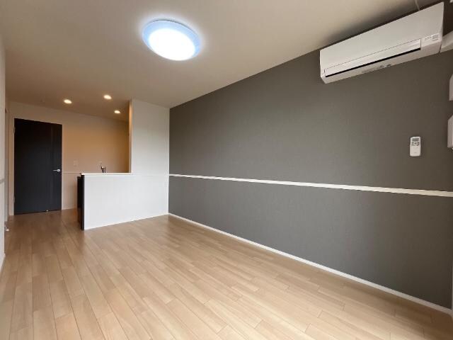 物件内観写真10　(リビング)