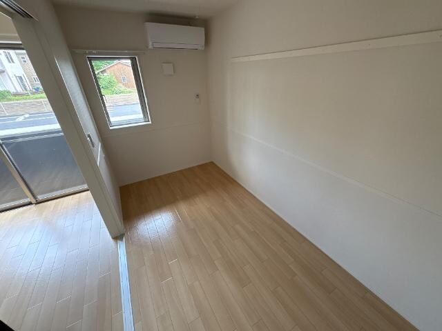 物件内観写真13　(寝室)