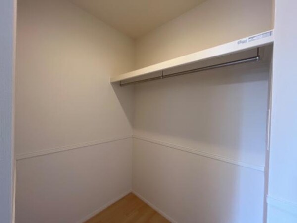 収納(ウォークインクローゼット)