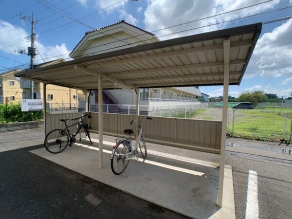 建物設備(駐輪場)