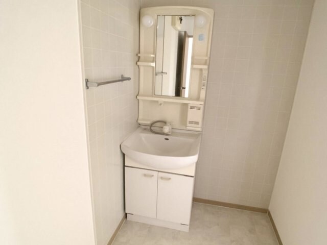 物件内観写真7　(洗面所)