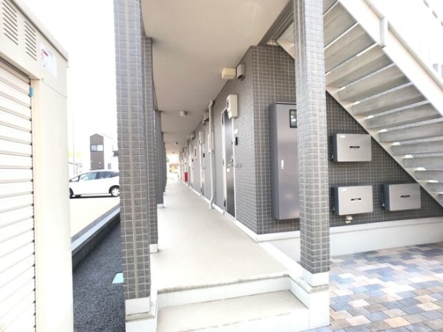 物件内観写真17　(共用廊下)