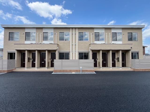 物件外観写真1　(外観写真（昼）)