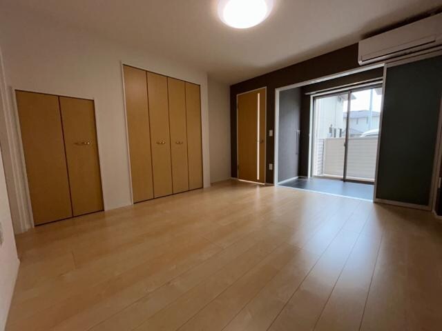 物件内観写真11　(リビング)