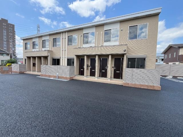 物件外観写真7　(外観写真（昼）)