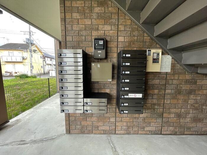 物件外観写真3　(集合ポスト)