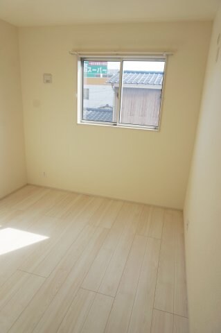物件内観写真12　(南東)