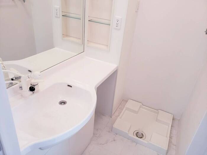 物件内観写真8　(洗面所)