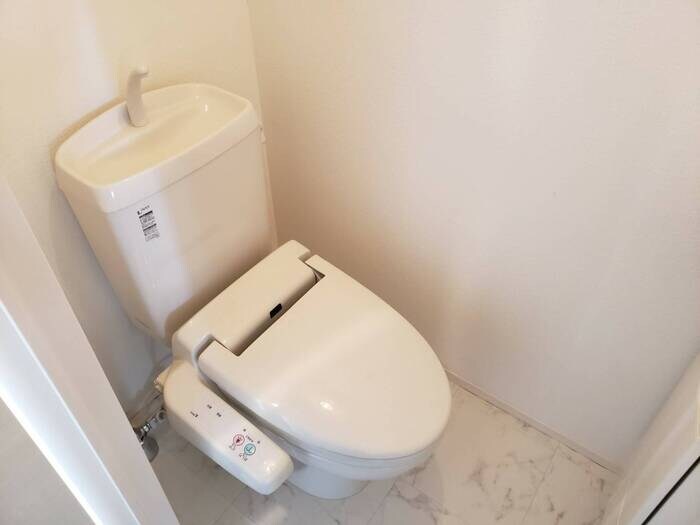 物件内観写真9　(トイレ)