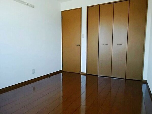 内装他(北側洋室6帖)