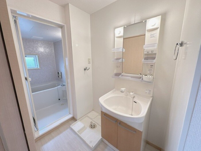 物件内観写真6　(洗髪洗面化粧台)