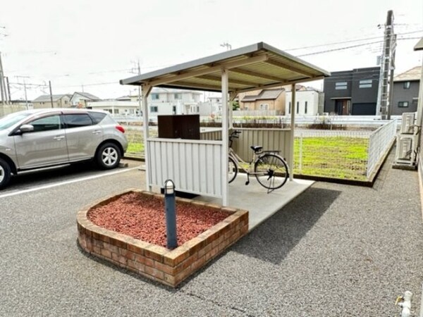 建物設備(駐輪場)