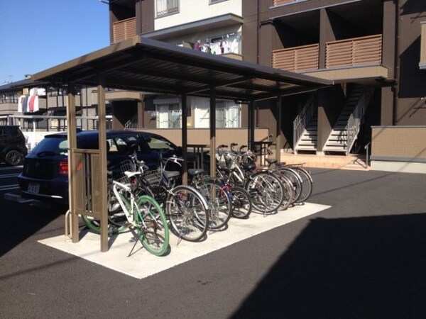 建物設備(駐輪場)