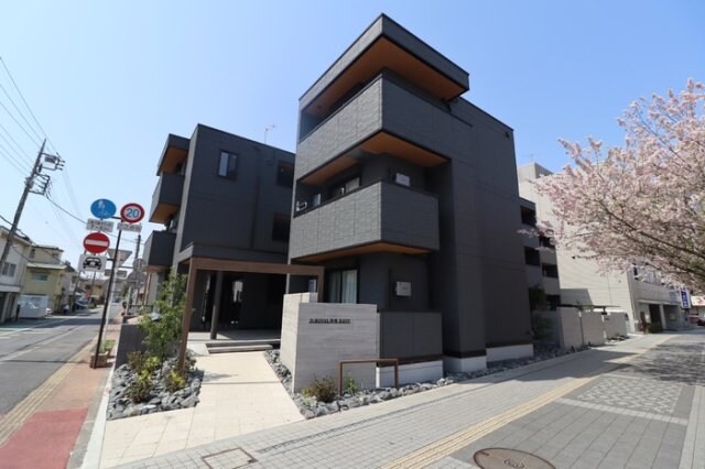 物件外観写真1　(外観)