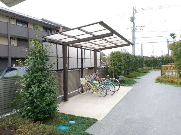 建物設備(駐輪場)