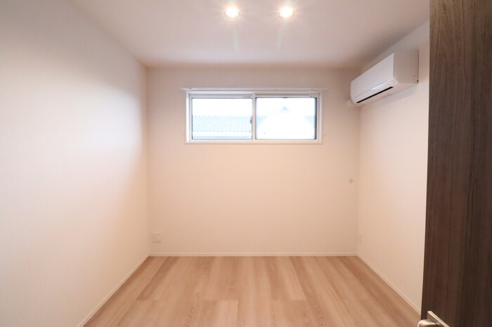 物件内観写真7　(洋室)